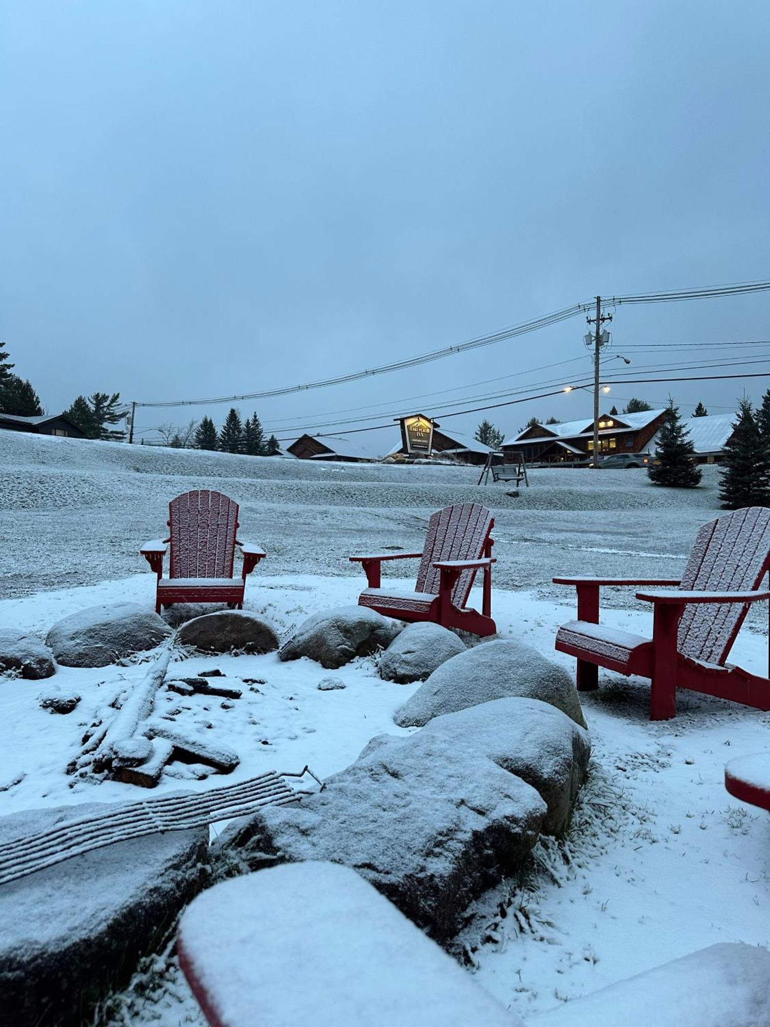 Lake Placid Inn: Residences Buitenkant foto