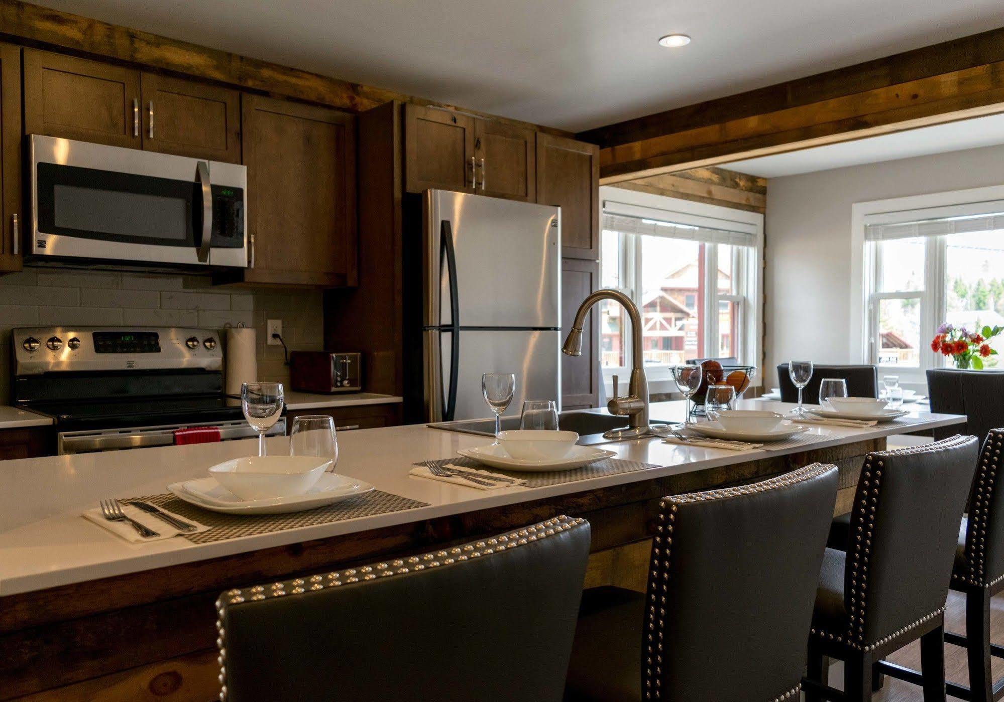 Lake Placid Inn: Residences Buitenkant foto