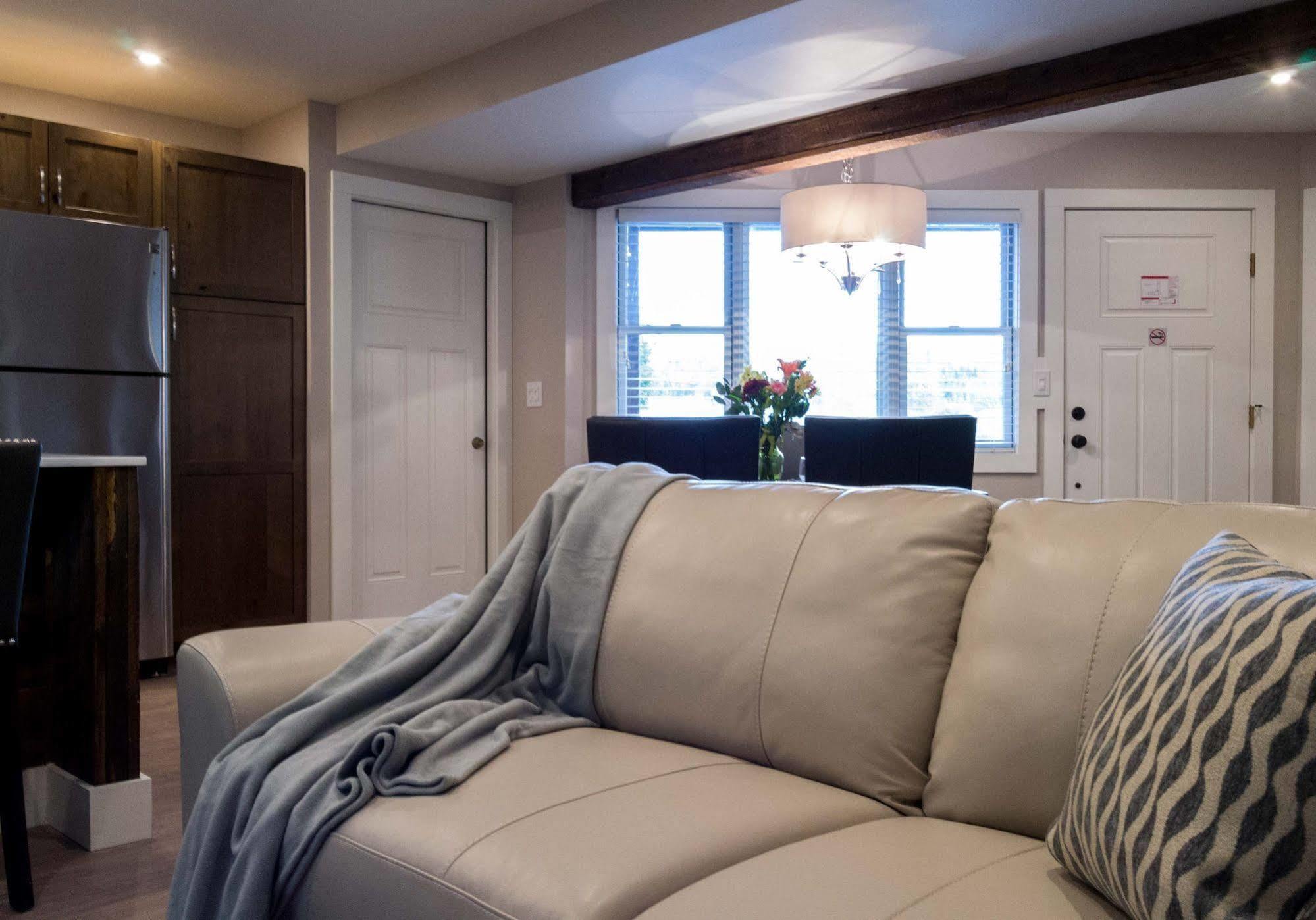 Lake Placid Inn: Residences Buitenkant foto
