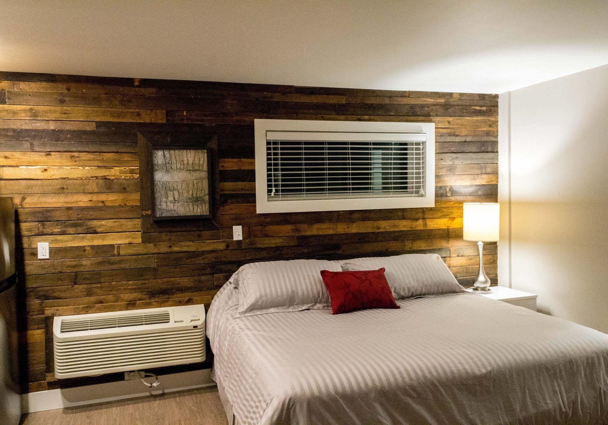 Lake Placid Inn: Residences Buitenkant foto