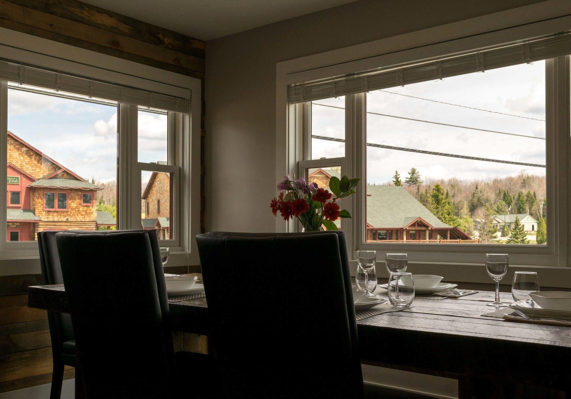 Lake Placid Inn: Residences Buitenkant foto