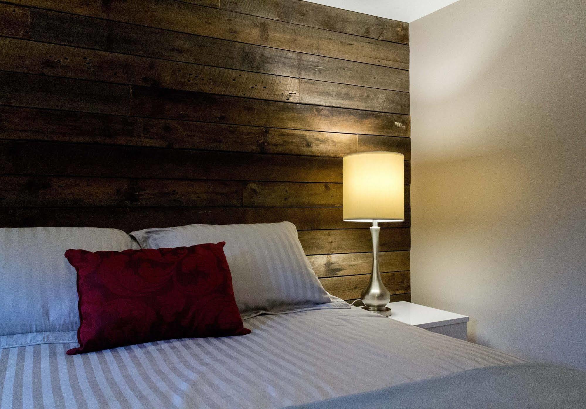 Lake Placid Inn: Residences Buitenkant foto